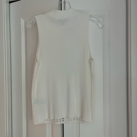 Rag & Bone white knit crew neck sleeveless sweater. Size S. - Picture 3 of 4
